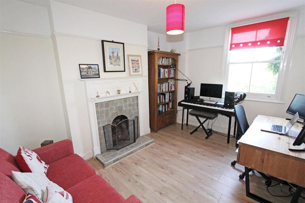 House in Stevenage - View 4