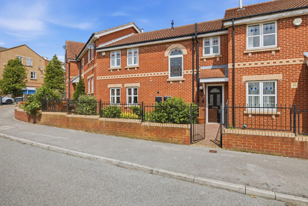 Main image of property: The Green, Sunnyside, Rotherham, S66 3ZT