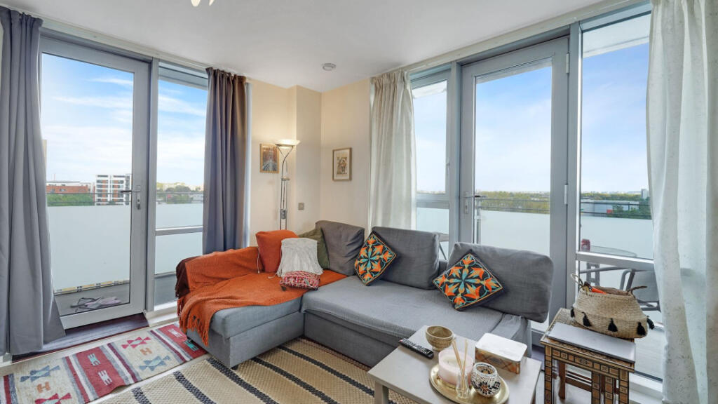 1-bed flat on 3 Rick Robert’s Way, London, E15 2FR, £350,000