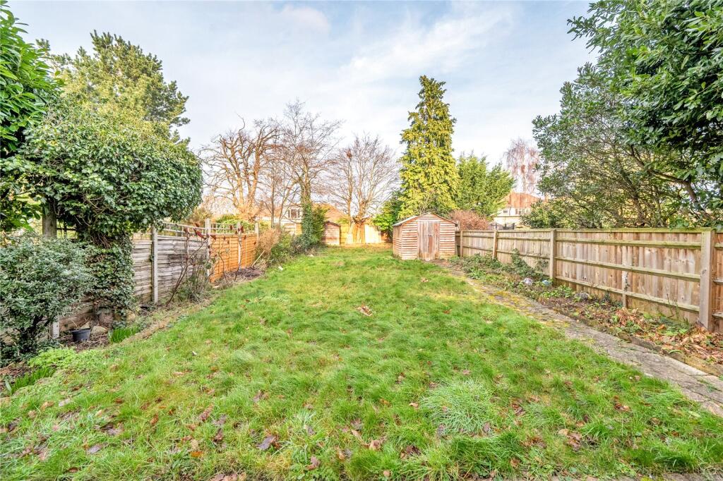 Antrim Road, Woodley, Reading photo 2