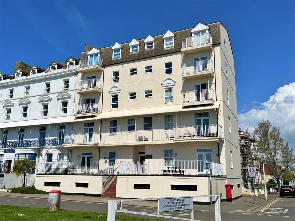 Apartment in Folkestone, Foord - View 2