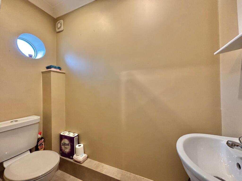 House in Ashfield, Titchfield, Hucknall - View 5