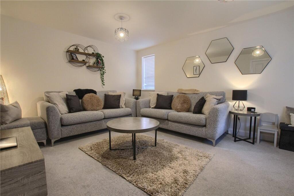 House in Stockton-on-Tees - View 4