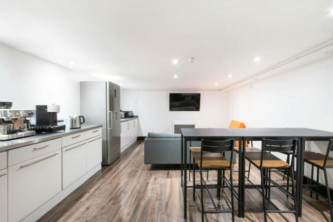 KITCHEN 1.jpg