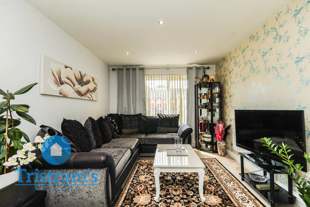 Apartment in Nottingham, Nottinghamshire - View 2
