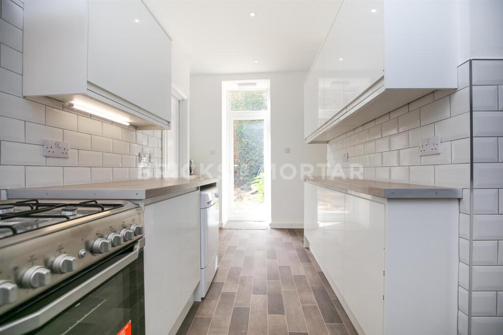 Main image of property: (£119pppw*) BILLS INCLUDED Westgate Road, Newcastle Upon Tyne,