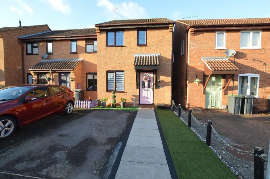 2-bed terraced on Owen Close, Marston Moretaine, £265,000