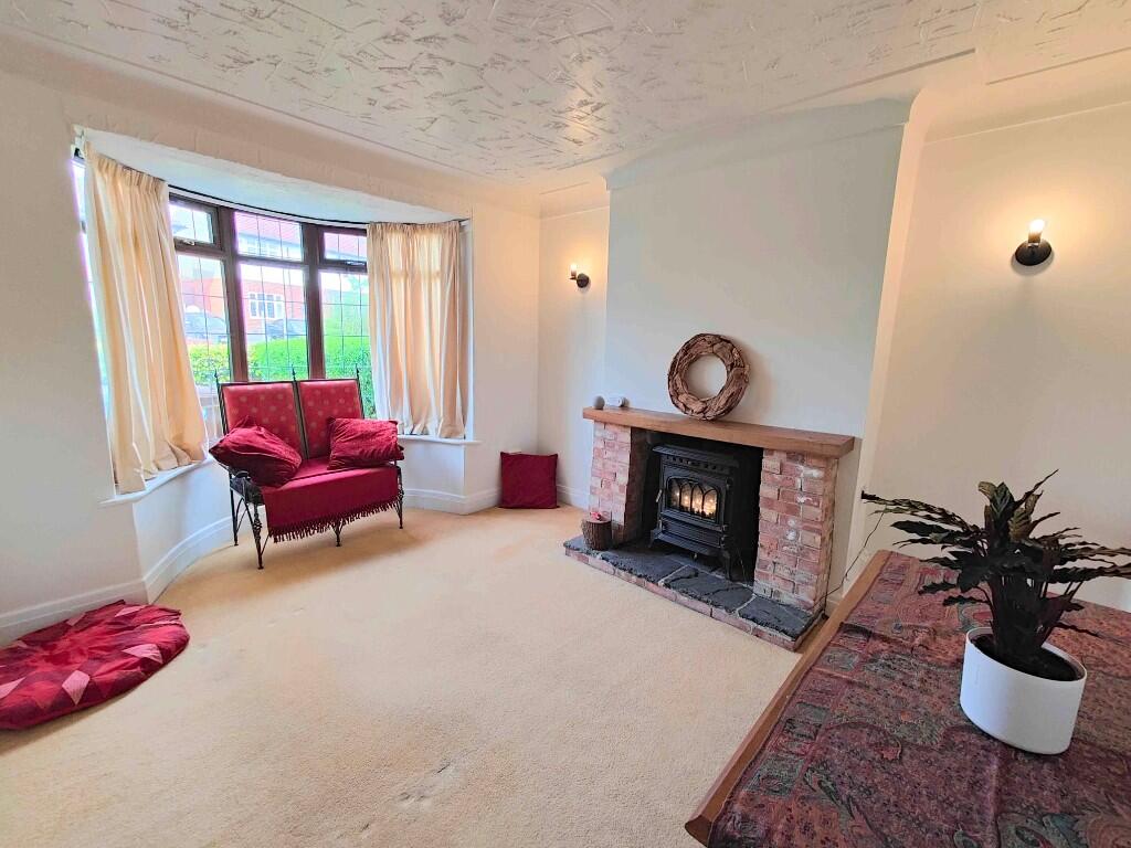 Broomfield Road, Huddersfield, West Yorkshire, HD2 photo 4