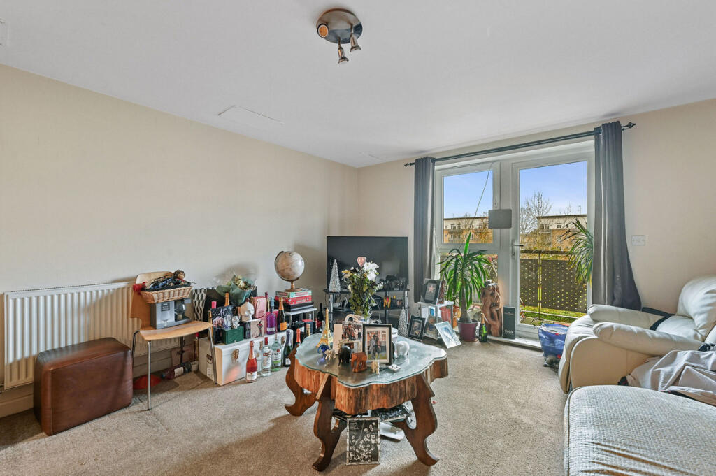 Apartment in Watford, Cassio Metro, Holywell Estate - View 2