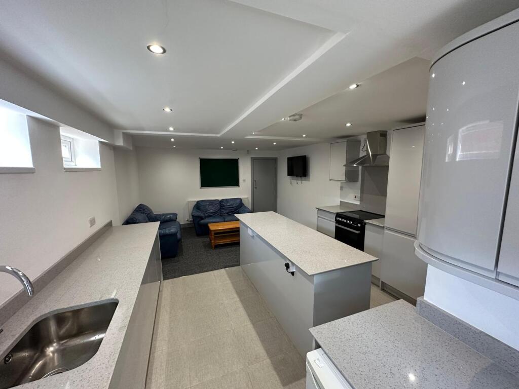House in Birmingham - More