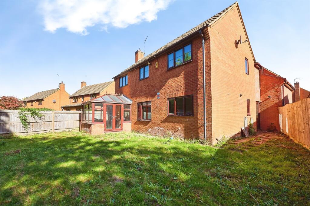 House in Peterborough, Orton Longueville - View 3