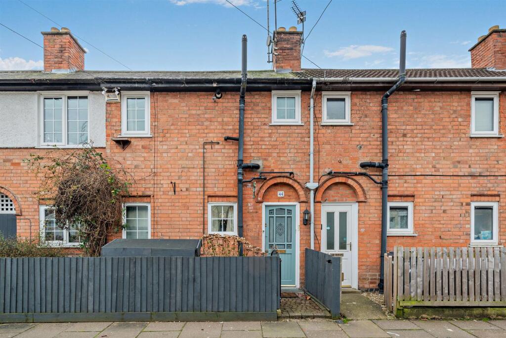Main image of property: Hawkesbury Road, Leicester