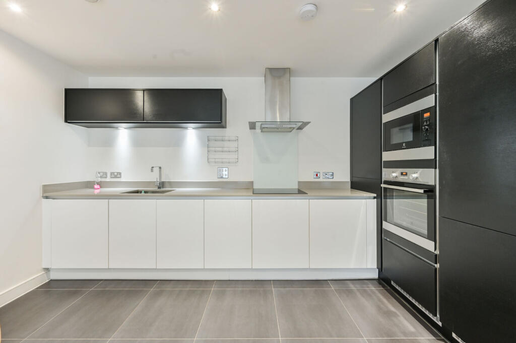 Apartment in London - View 2