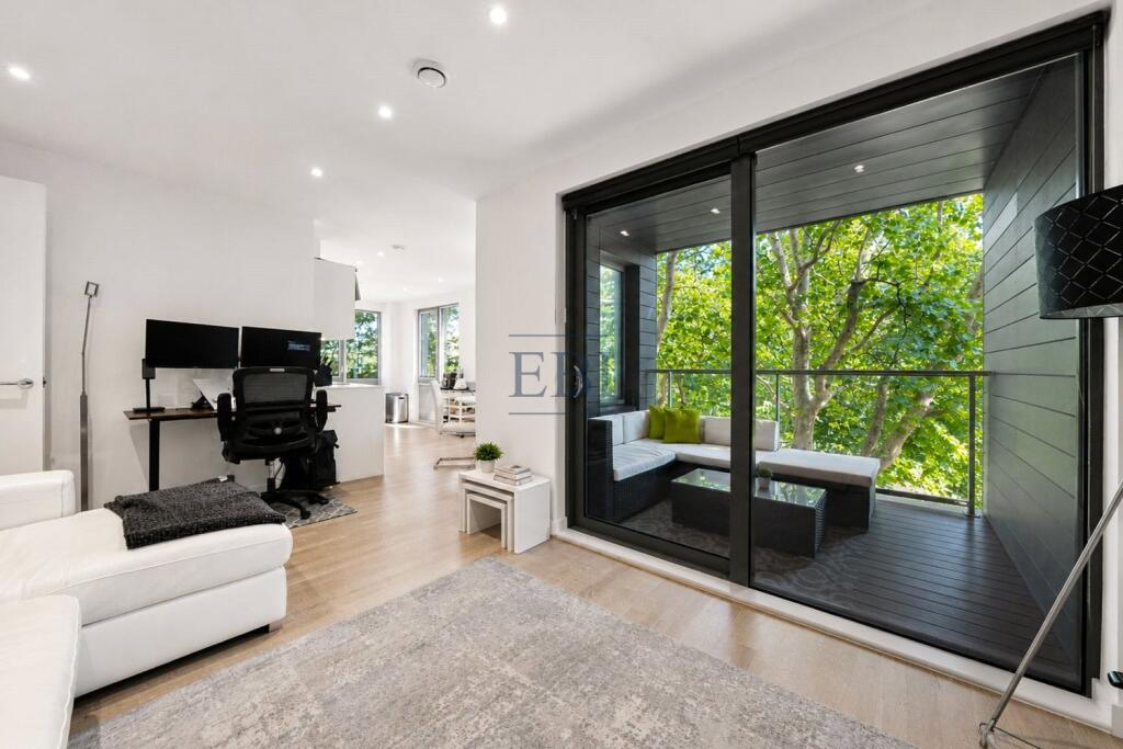 Main image of property: Calders Wharf, 4A Saunders Ness Road, London, E14