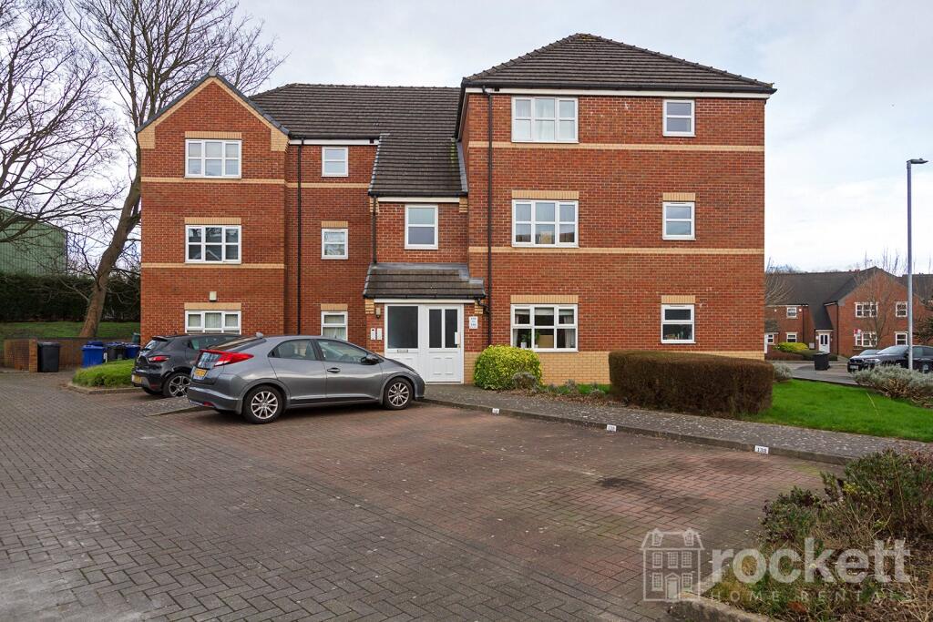 Apartment in Stoke-on-Trent - View 4