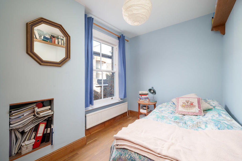 Apartment in London - More