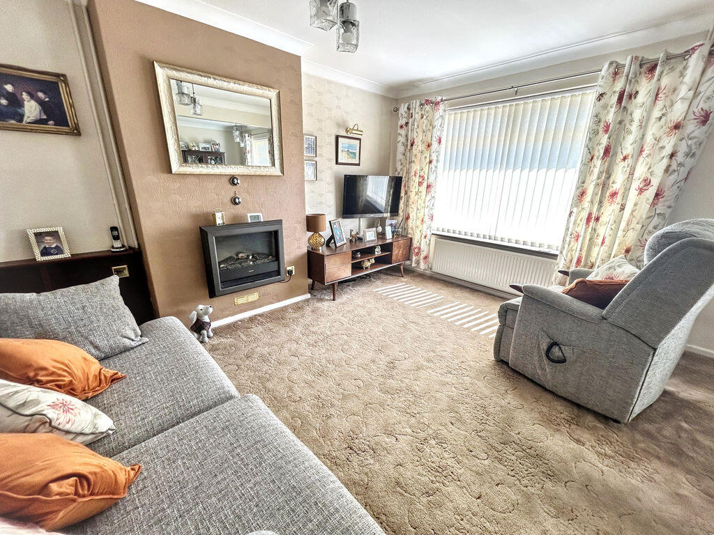 House in Great Yarmouth, Bradwell - View 4
