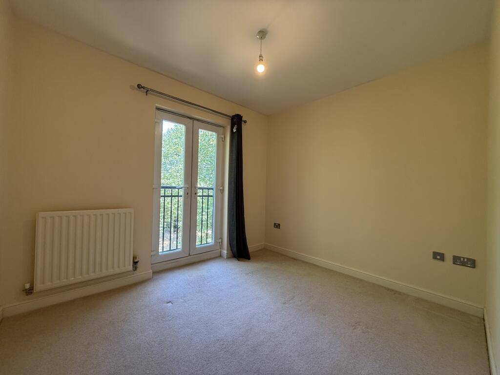 Apartment in Walsall - More