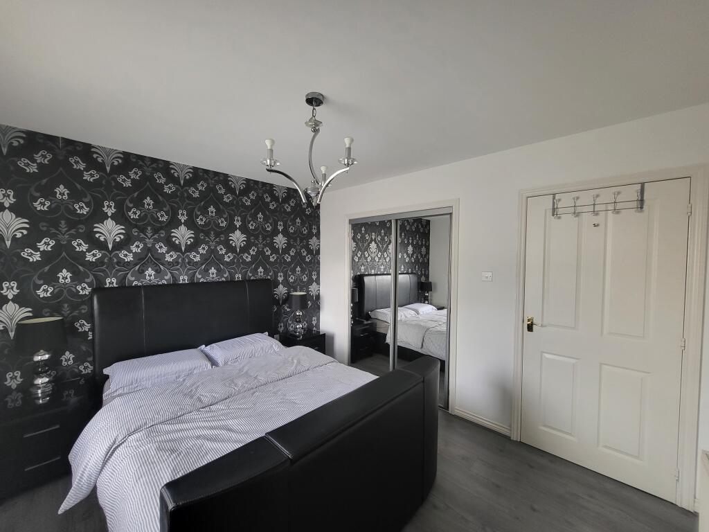 Apartment in Paisley - View 5