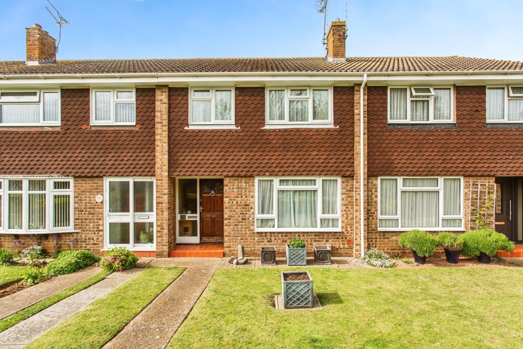 3-bed terraced on Kingfisher Close, Shoeburyness, Southend-on-Sea, Essex, SS3, £315,000