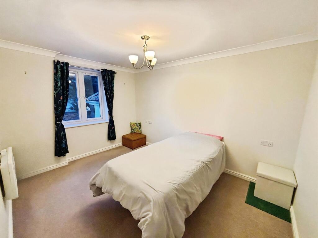 Additional image 8 of Somerton Road, Street