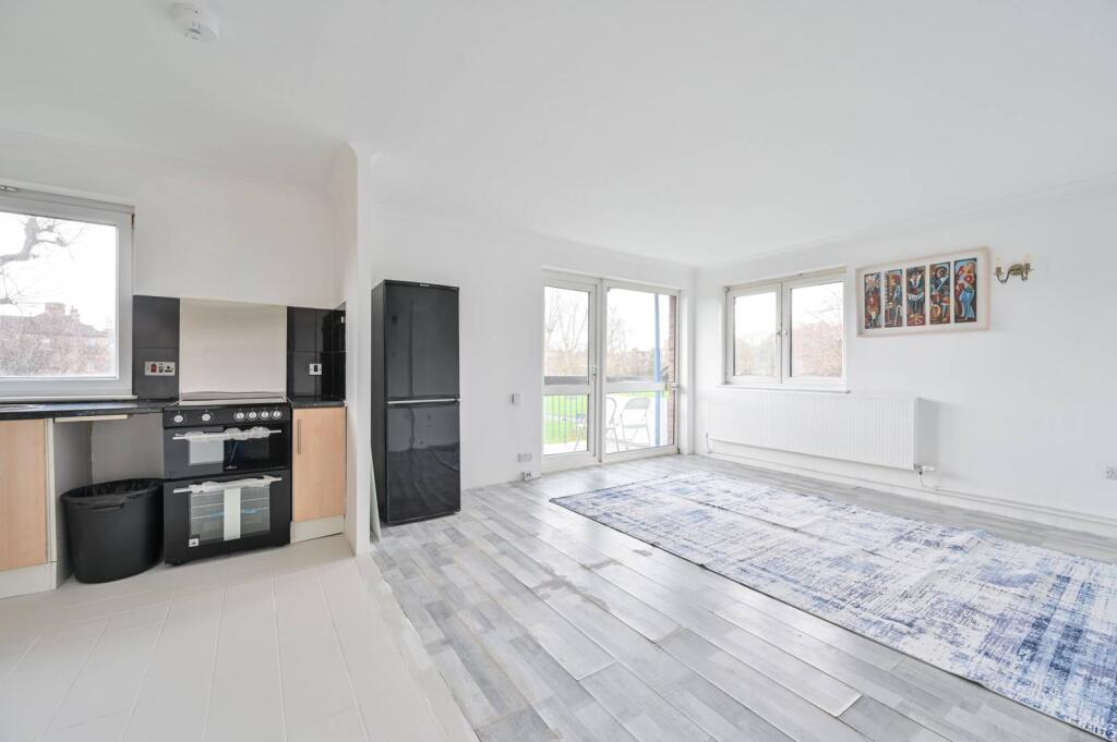 Main image of property: Portland Street, Elephant and Castle, London, SE17