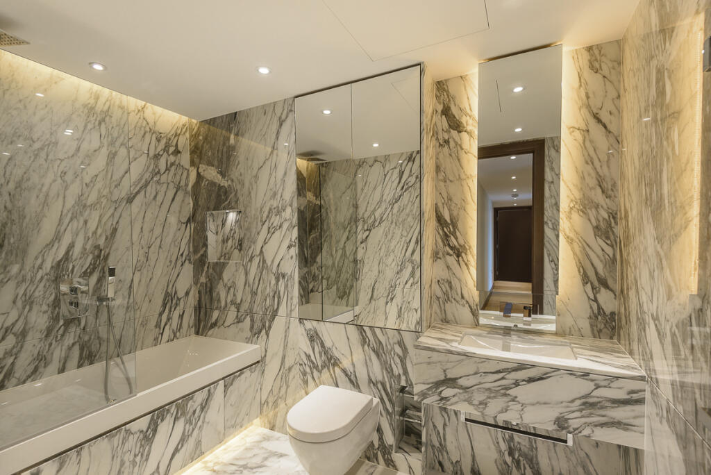 Apartment in London - More