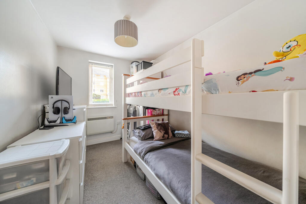 Apartment in London - More