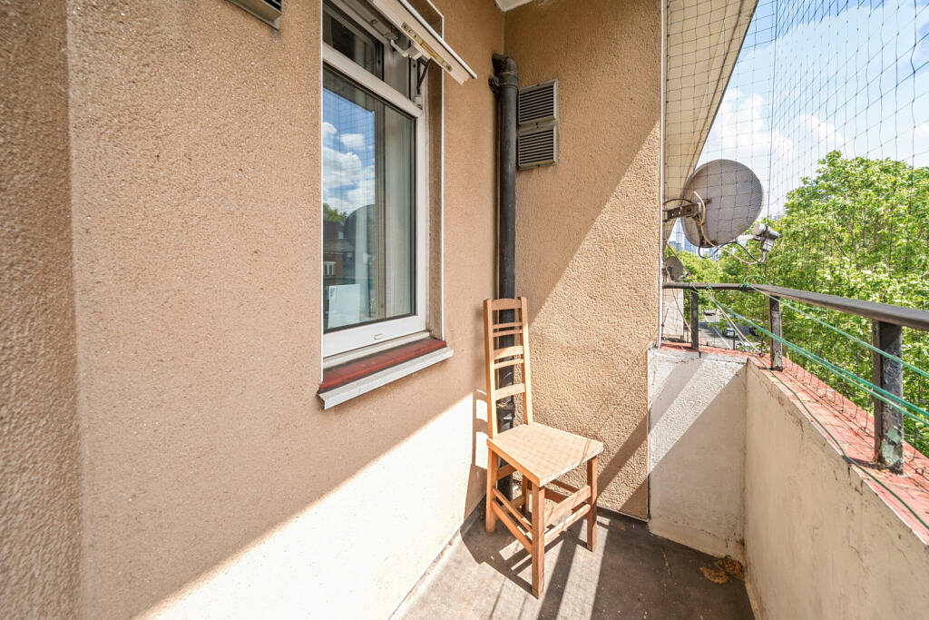 Apartment in London - View 4