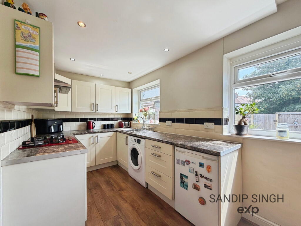 The Crescent, Lea, Preston, PR2 1RR - View 5