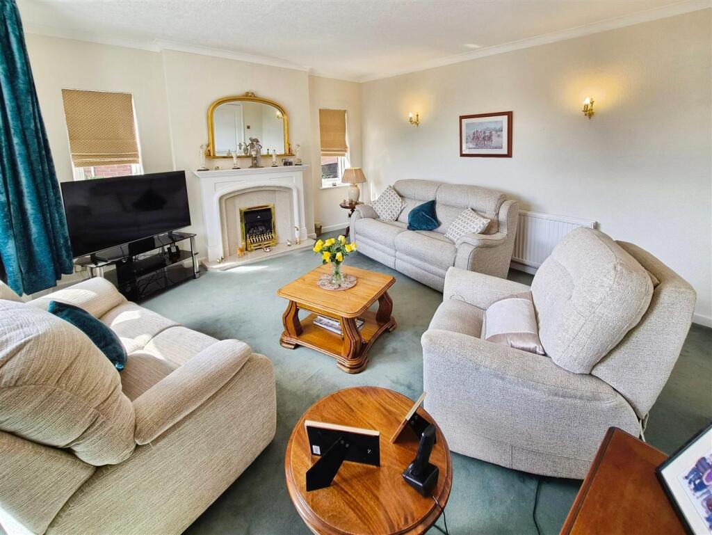 House in Crewe - View 4