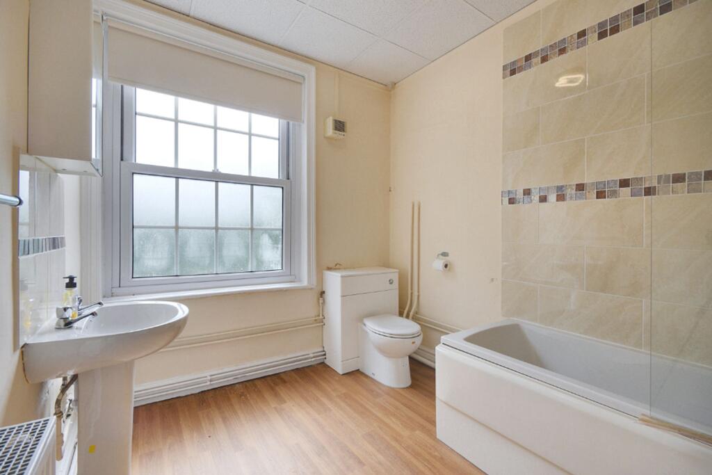 Apartment in Leicester - View 5