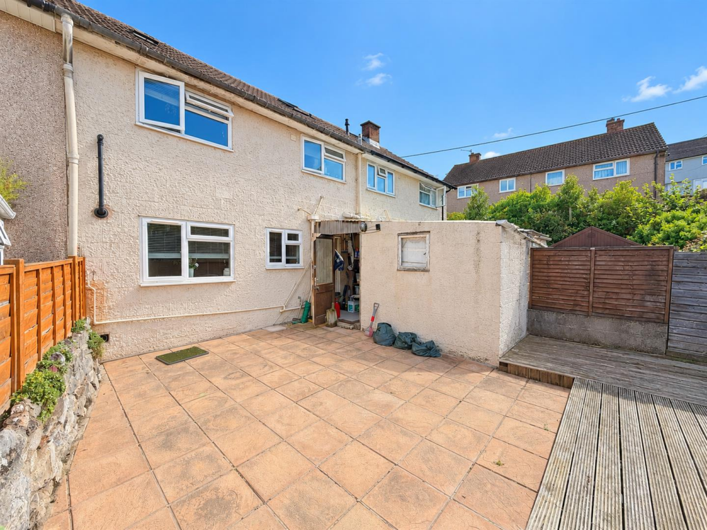 House in Bristol, Pill and Easton-in-Gordano - More