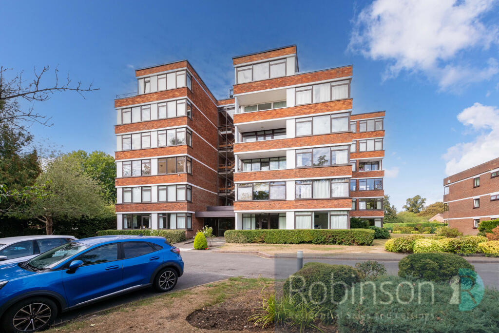 Apartment in Slough - View 4