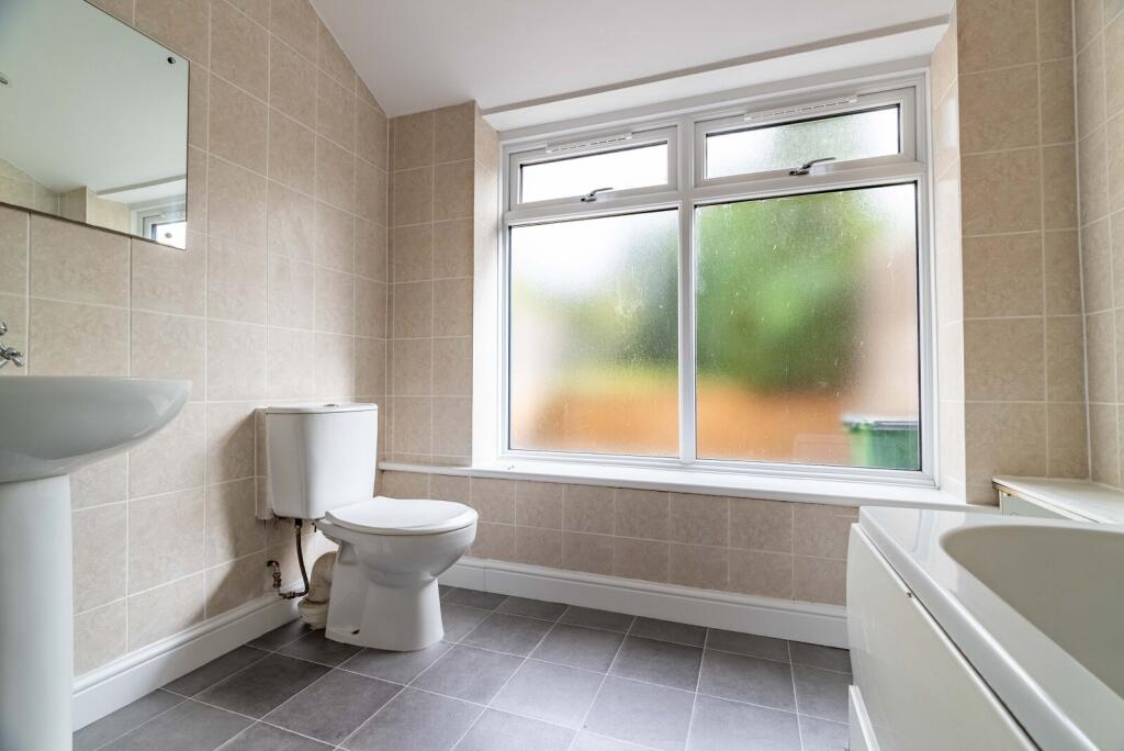 House in Harpenden, Batford - View 5