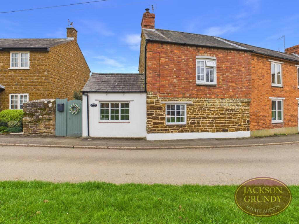 Main image of property: The Green, Everdon, NN11 3FF