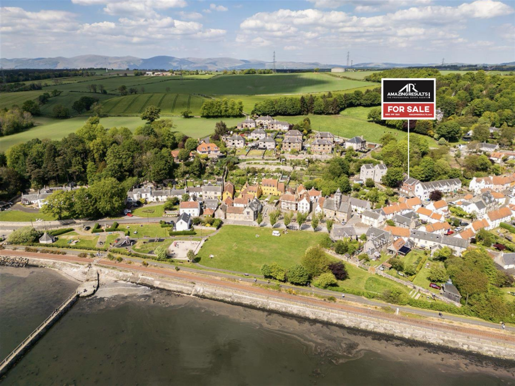 Main image of property: Macdonalds Lands, Culross