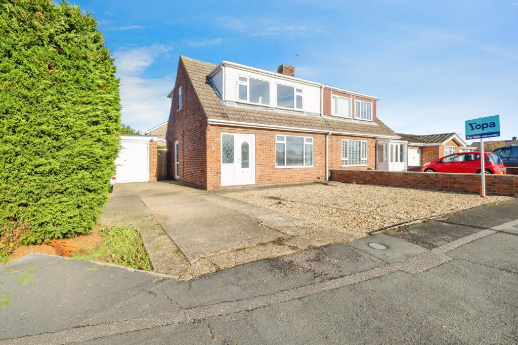3-bed semi-detached on Westhall Road, Welton, LN2, £235,000