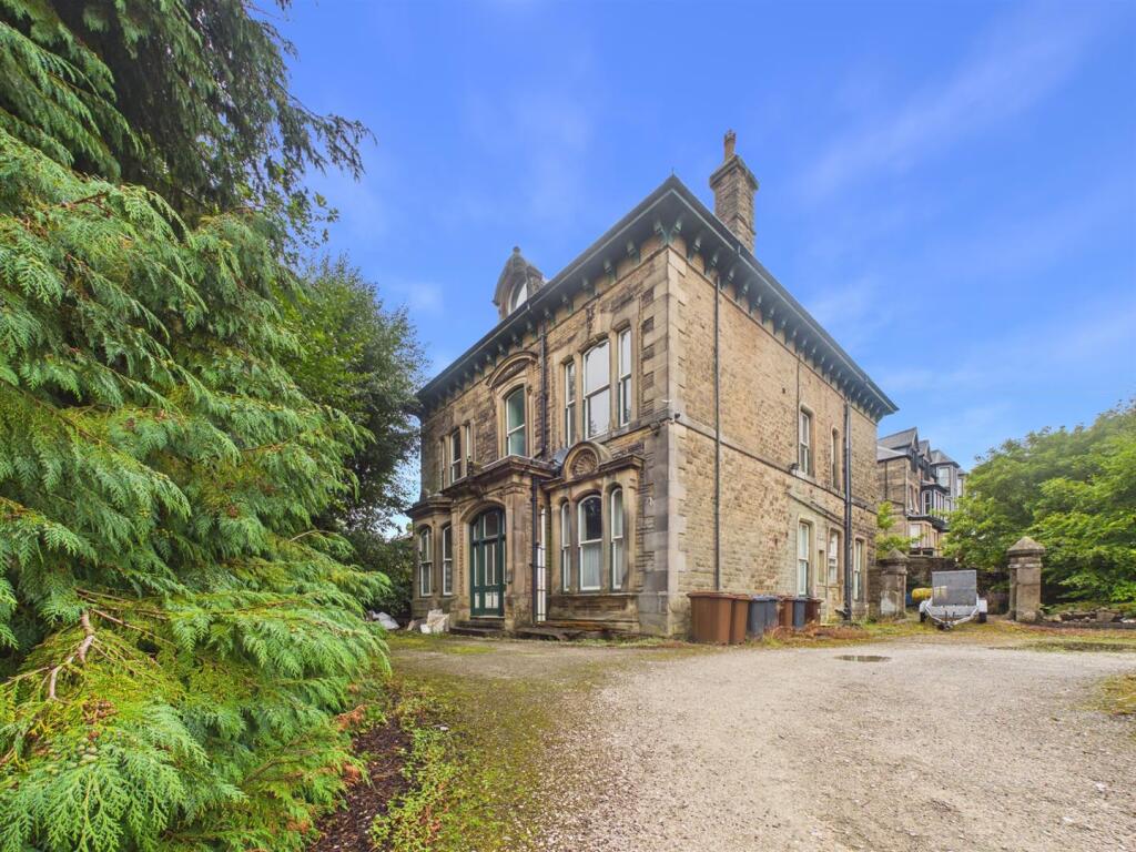 Main image of property: Manchester Road, Buxton