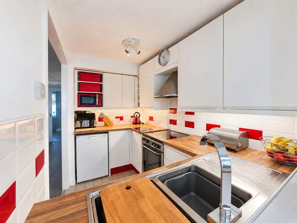 Bridgnorth Grove, Willenhall, WV12 4RX photo 4