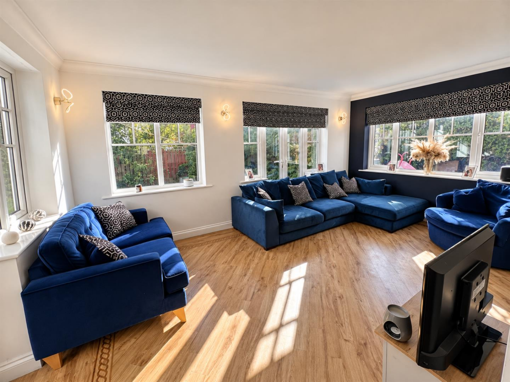 House in Darlington, Harrowgate Hill, Whessoe - More
