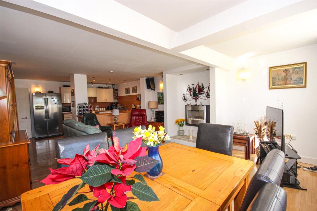 Clappentail Lane, Lyme Regis, Dorset, DT7 photo 3
