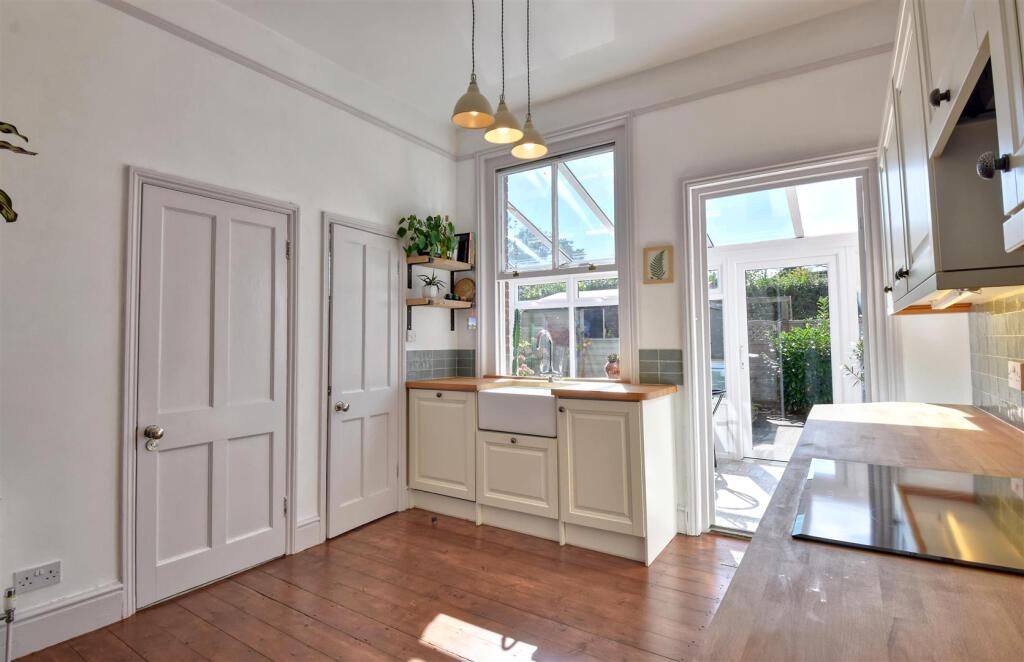 Ashford Road, Tenterden photo 2