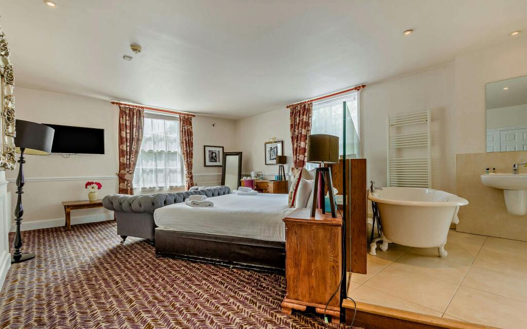 8695332-interior19-800.jpg