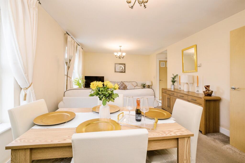 Apartment in London - View 5