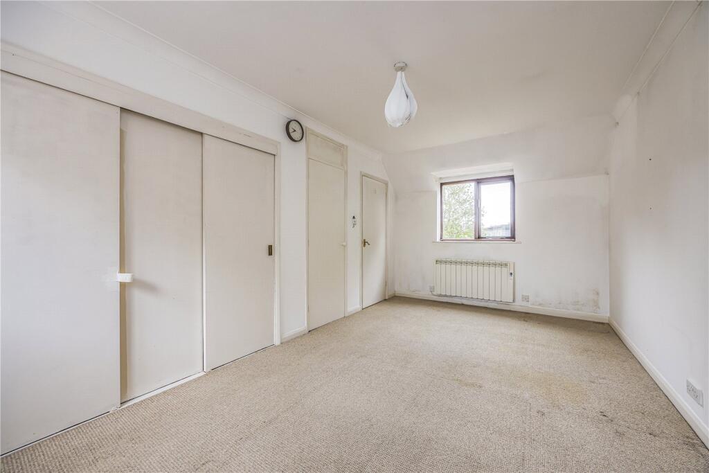Apartment in Chichester, Whyke - View 5