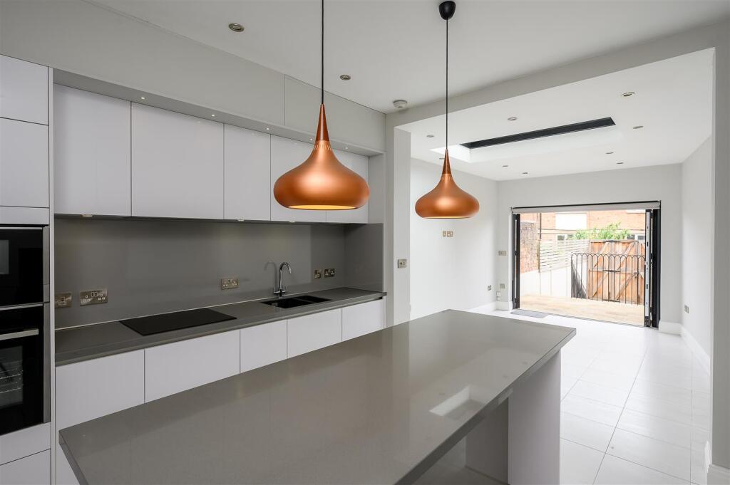 House in York - View 3