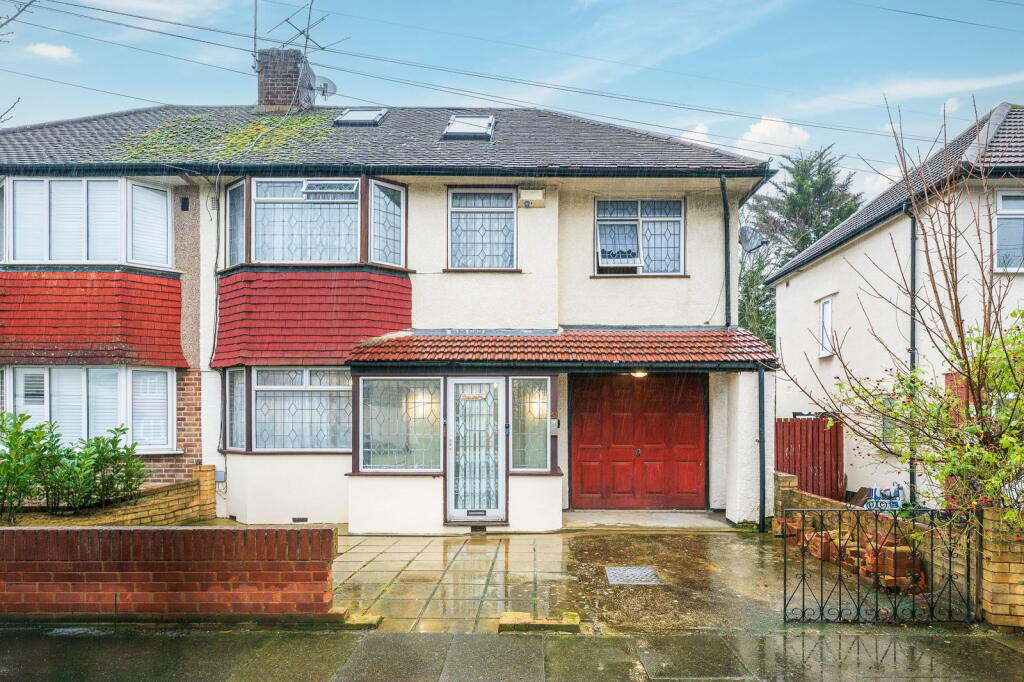 Main image of property: Bracondale Road, Abbey Wood, SE2 9HR