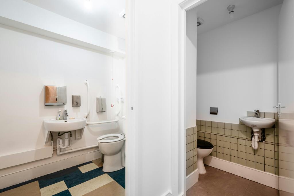 Universal Hse B002W - Low Res 1.jpg