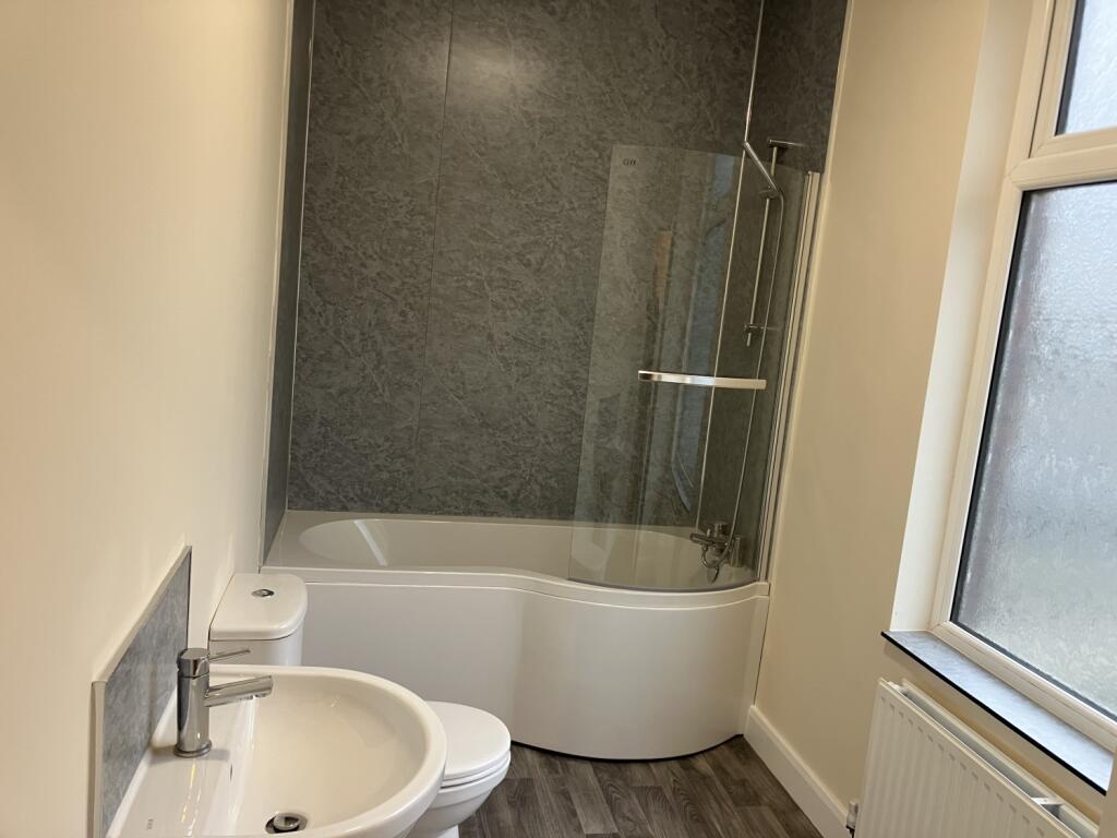 House in Huddersfield - View 6